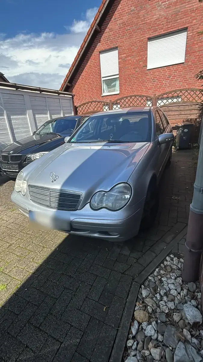 Gebraucht Mercedes C220 2001 Silber Limousine