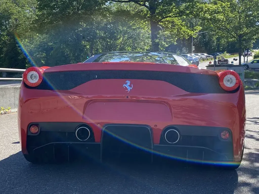 Gebraucht Ferrari 458 605 PS (444 kW) 2015 Rot