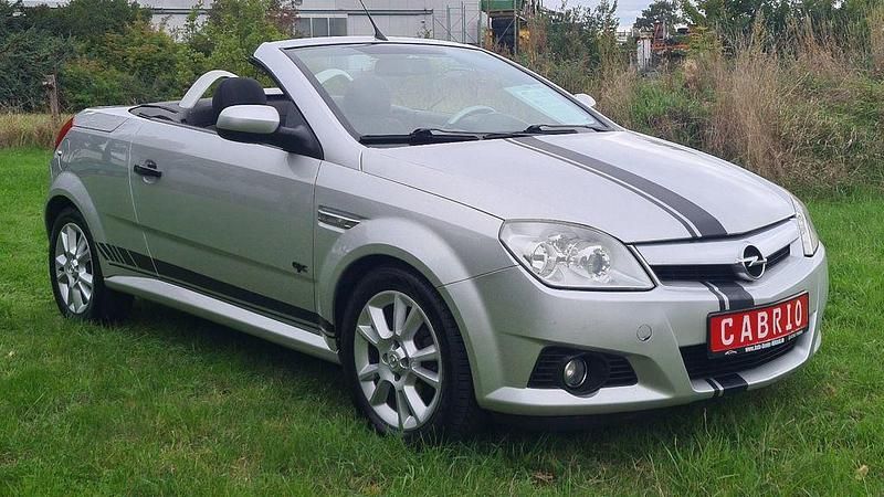 Gebraucht Opel Tigra Enjoy 90 PS (66 kW) 2005 Silber (metallic) Cabrio