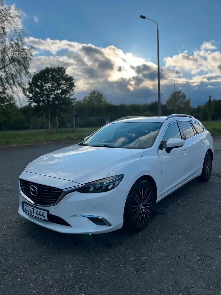 Gebraucht Mazda 6 150 PS (110 kW) 2015 Weiß Kombi