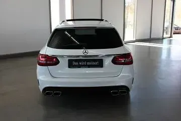 Gebraucht Mercedes C63 AMG AMG 476 PS (350 kW) 2019 Weiß , designo diamantweiß bright Limousine