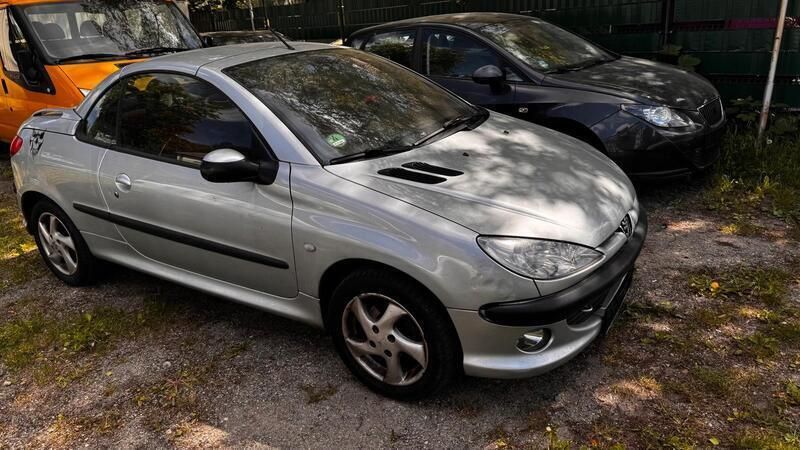 Silber Gebraucht 2003 Peugeot 206 Cabrio | 1.390 € (Fairer Preis) - Bild 1/4