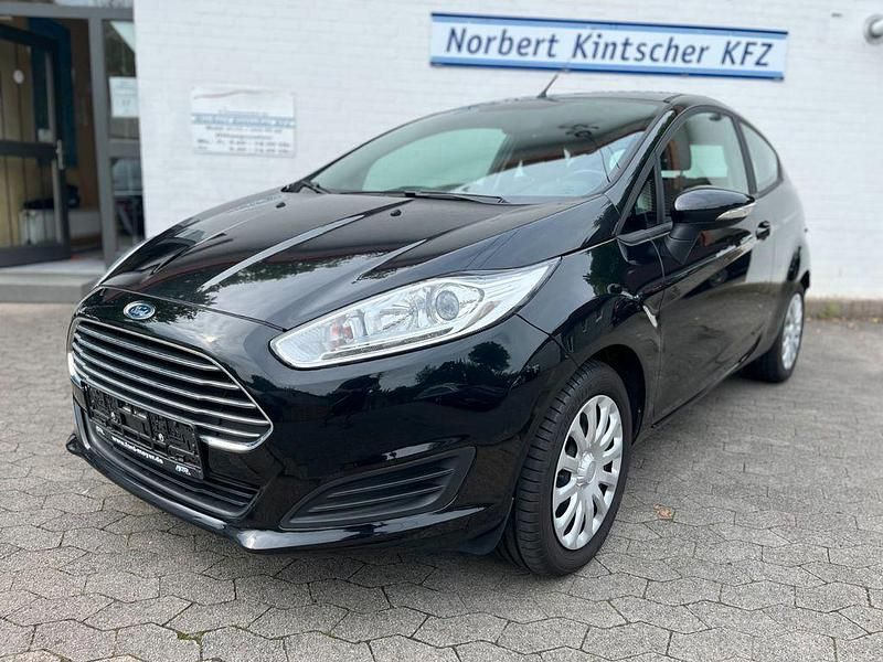 Schwarz Gebraucht 2015 Ford Fiesta Trend Kleinwagen | 5.900 € (Guter Preis) - Bild 1/4