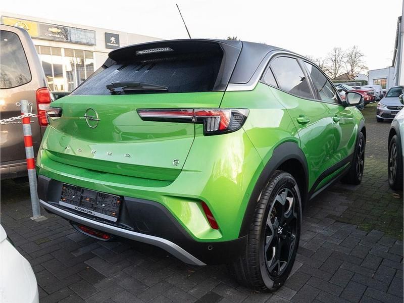 Gebraucht Opel Mokka-e Ultimate 100 kW (136 PS) 2022 Gruen SUV