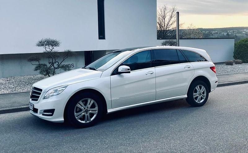 Gebraucht Mercedes R350 265 PS (194 kW) 2013 Weiß Van / Kleinbus