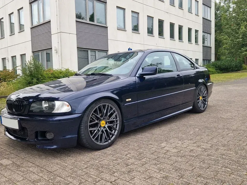 Gebraucht BMW 318 M Sport 150 PS (110 kW) 2002 Blau Coupé