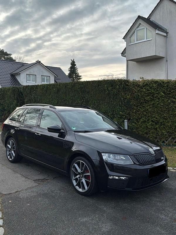 Gebraucht Skoda Octavia vRS 184 PS (135 kW) 2016 Schwarz Kleinwagen