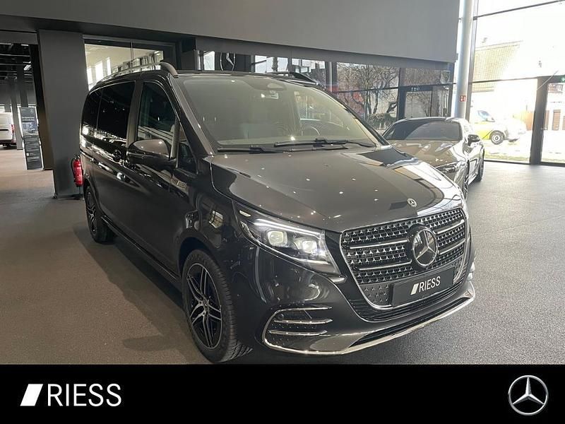 Grau Gebraucht 2026 Mercedes V300 Style Van / Kleinbus | 83.879 € - Bild 1/4