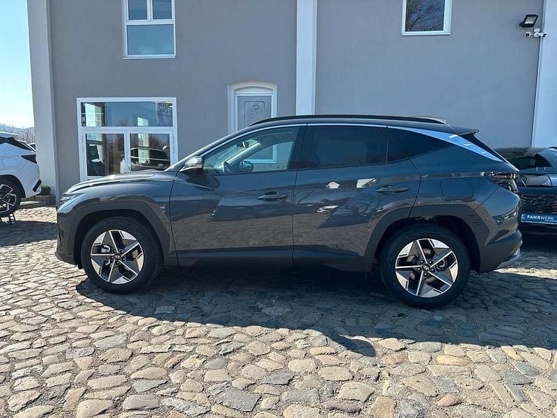 Neu Hyundai Tucson GO! 159 PS (116 kW) 2025 Grau SUV