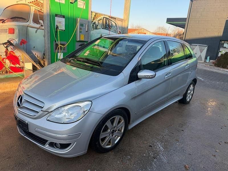 Silber Gebraucht 2005 Mercedes B200 Van / Kleinbus | 900 € (Guter Preis) - Bild 1/4