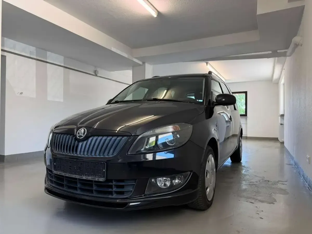 Gebraucht Skoda Roomster Noire 86 PS (63 kW) 2013 Schwarz Van / Kleinbus