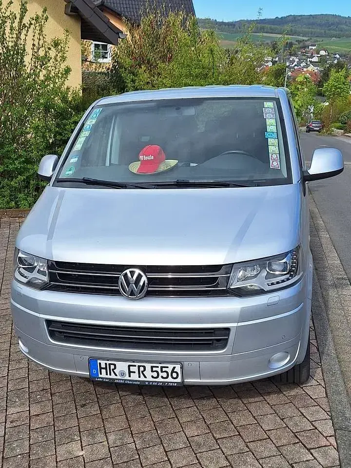Gebraucht VW Caravelle Comfortline 179 PS (131 kW) 2015 Silber Van