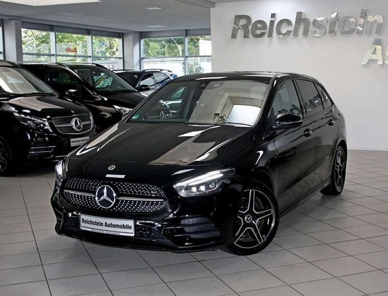 Schwarz Gebraucht 2022 Mercedes B250e AMG Van / Kleinbus | 27.980 € (Fairer Preis) - Bild 1/4