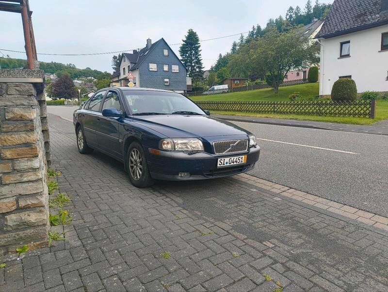 Blau Gebraucht 2000 Volvo S80 Limousine | 1.195 € (Superpreis) - Bild 1/4