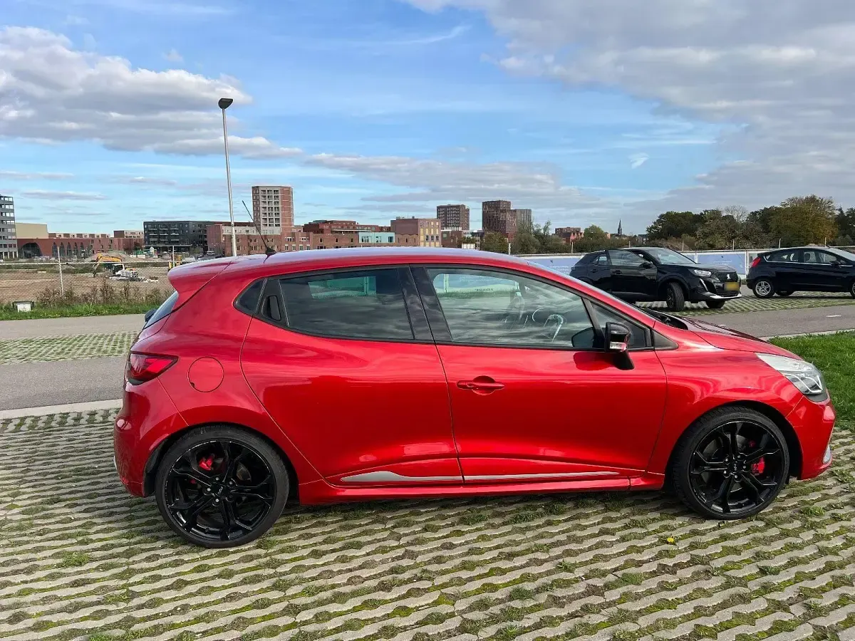 Gebraucht Renault Clio R.S. R.S. 200 PS (147 kW) 2014 Rot Kleinwagen