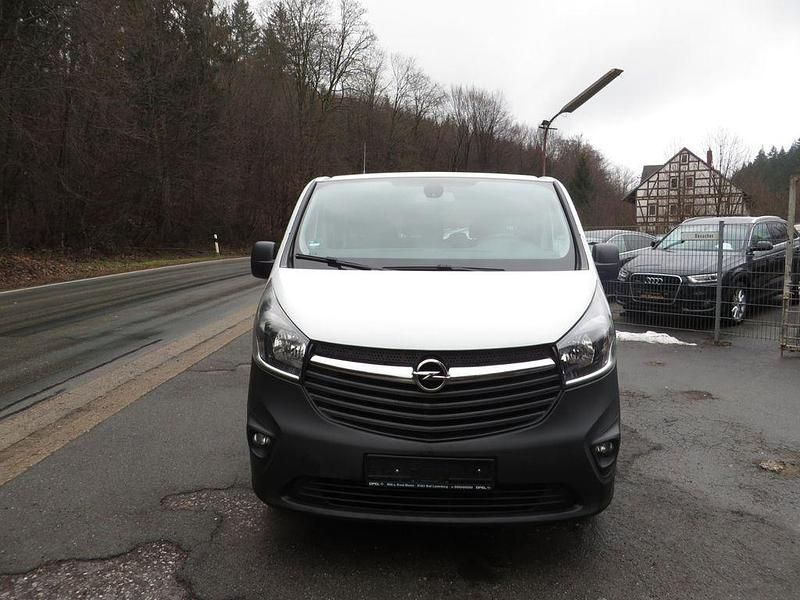 Gebraucht Opel Vivaro 125 PS (91 kW) 2018 Weiß Van / Kleinbus