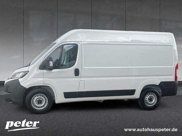 Eisweiß Gebraucht 2025 Citroën Jumper Van / Kleinbus | 30.940 € (Guter Preis) - Bild 1/4