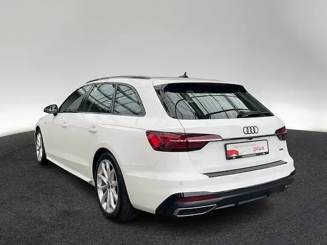 Gebraucht Audi A4 S-Line 286 PS (210 kW) 2023 Ibisweiß Kombi