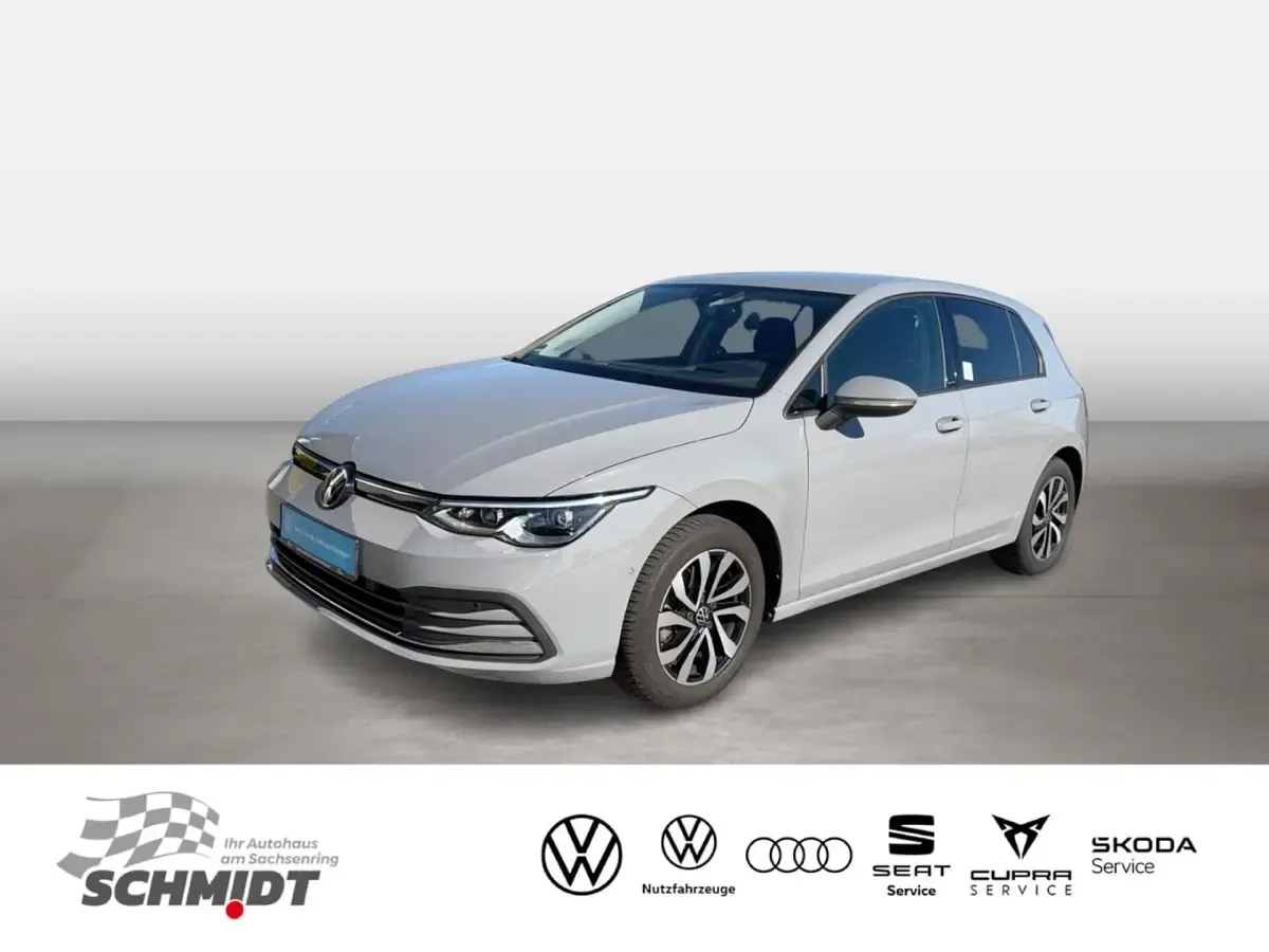 Gebraucht VW Golf VIII Active 150 PS (110 kW) 2023 Grau Limousine