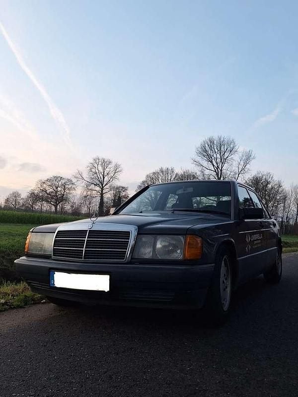 Gebraucht Mercedes 190 75 PS (55 kW) 1990 Limousine