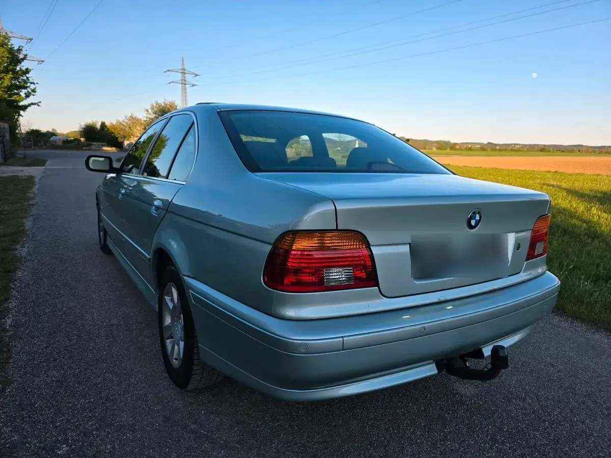 Second-hand BMW 525 163 CP (119 kW) 2000 Gri Berlinǎ
