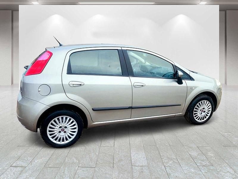 Gebraucht Fiat Grande Punto Dynamic 77 PS (56 kW) 2007 Grau Kleinwagen