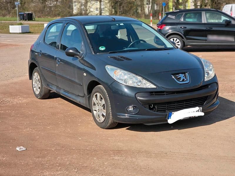 Gebraucht Peugeot 206+ 75 PS (55 kW) 2009 Blau Kleinwagen