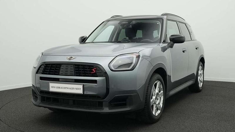 Grün Gebraucht 2024 Mini Countryman Classic SUV | 38.324 € - Bild 1/4