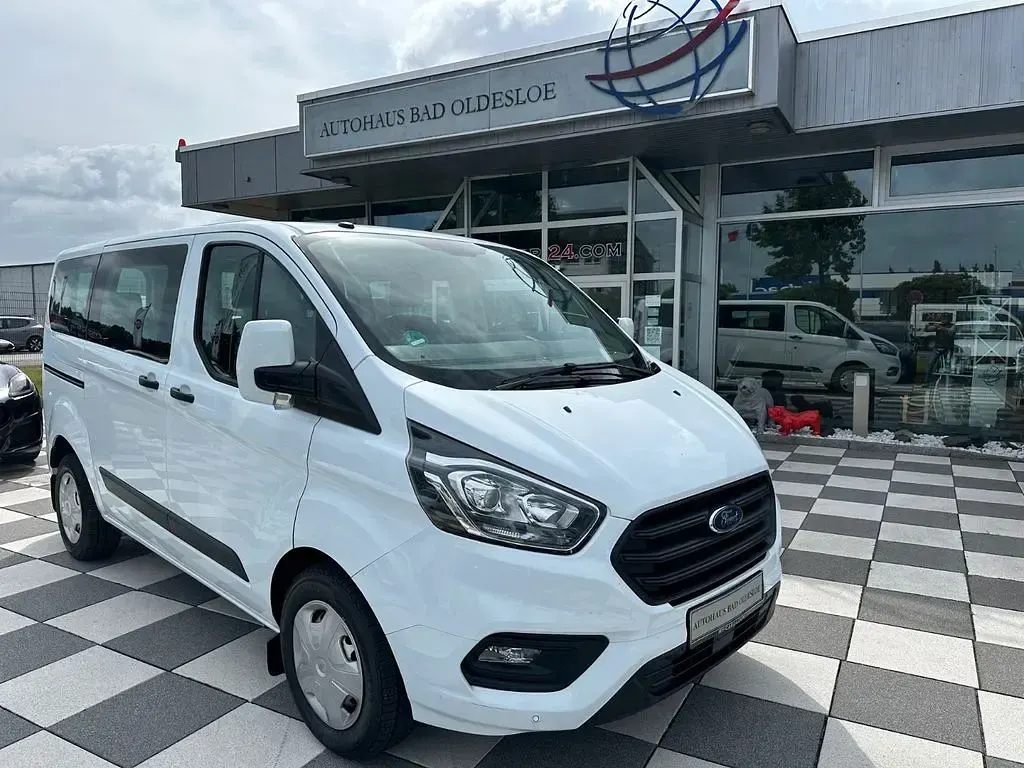 Gebraucht Ford Transit 105 PS (77 kW) 2018 Weiß Van / Kleinbus