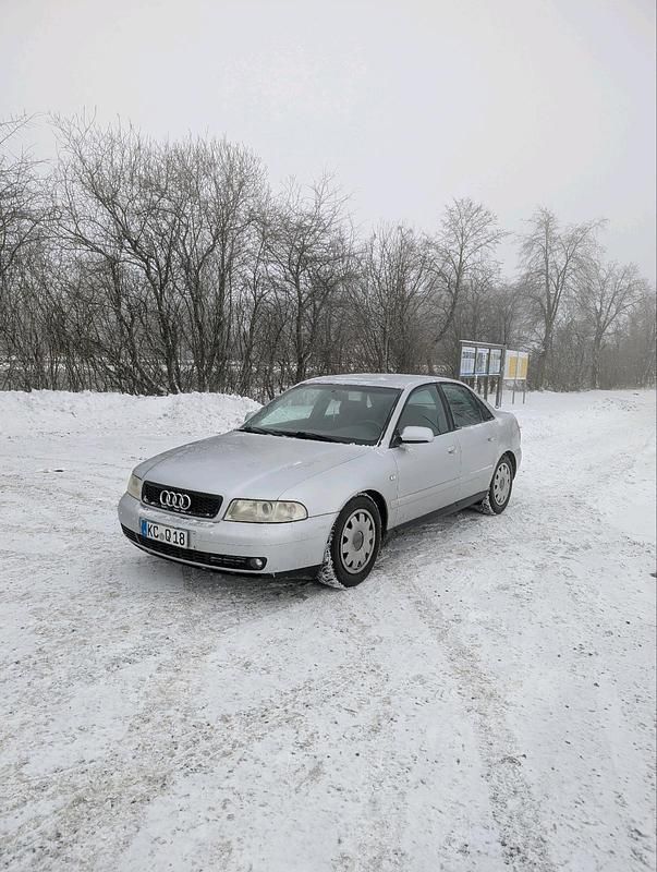 Gebraucht Audi A4 101 PS (74 kW) 1999 Silber Limousine