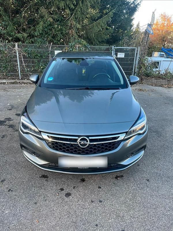 Gebraucht Opel Astra 150 PS (110 kW) 2017 Silber Limousine