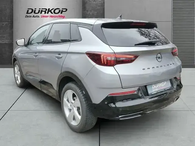 Gebraucht Opel Grandland X 131 PS (96 kW) 2023 Kontrast grau/quarz silber SUV