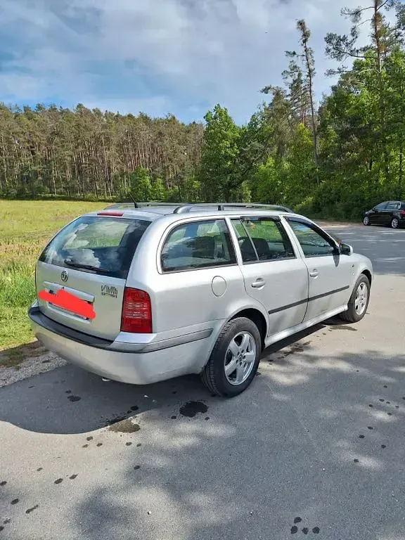 Używany Skoda Octavia Elegance 110 KM (80 kW) 2001 Srebrny Kombi