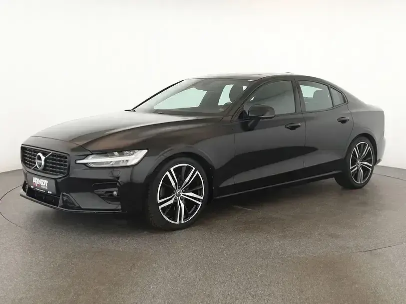 Gebraucht Volvo S60 R-Design 197 PS (144 kW) 2022 Onyx black Limousine