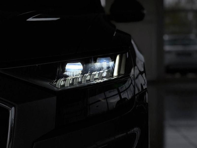 Gebraucht Audi Q8 S-Line 286 PS (210 kW) 2019 Grau SUV