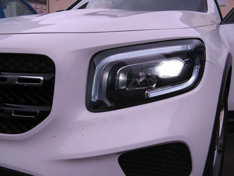 Gebraucht Mercedes GLB200 150 PS (110 kW) 2020 Weiß SUV