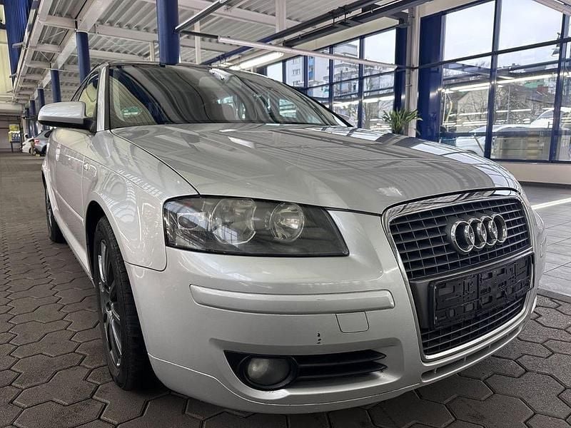 Gebraucht Audi A3 Attraction 102 PS (75 kW) 2007 Silber Kleinwagen