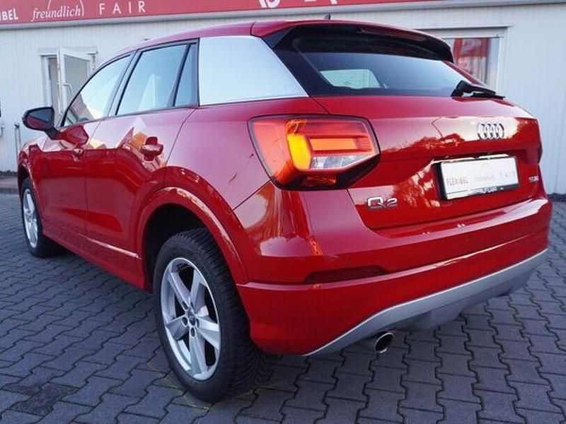 Gebraucht Audi Q2 Comfort 116 PS (85 kW) 2020 Rot SUV