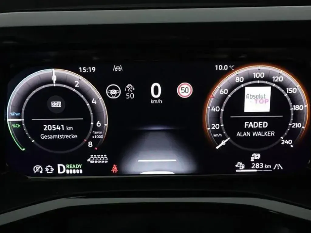 Begagnad VW Multivan Style 177 HK (130 kW) 2025 Svart Minibuss