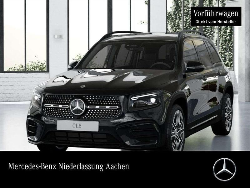 Grau Gebraucht 2025 Mercedes GLB200 AMG SUV | 47.790 € (Teuer) - Bild 1/4