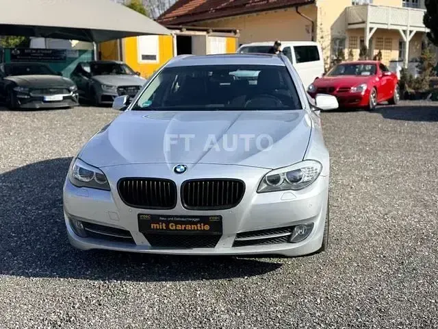 Usata BMW 520 184 CV (135 kW) 2012 Argento Station wagon