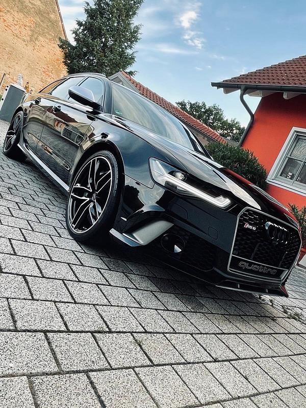 Schwarz Gebraucht 2017 Audi RS6 Performance Kombi | 69.999 € (Teuer) - Bild 1/4