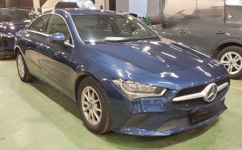 Gebraucht Mercedes CLA180 116 PS (85 kW) 2021 Blau Limousine