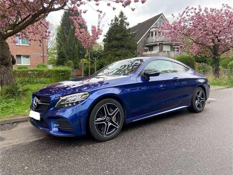 Gebraucht Mercedes C300 AMG line 245 PS (180 kW) 2019 Blau Coupé