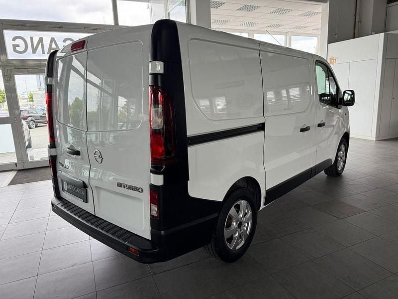 Gebraucht Opel Vivaro 145 PS (106 kW) 2018 Casabl/arctic/eisweiss/kaolin Van / Kleinbus