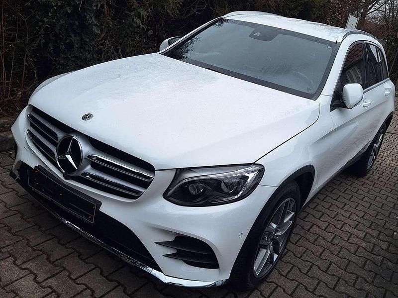 Gebraucht Mercedes GLC220 AMG line 170 PS (125 kW) 2015 Weiß SUV