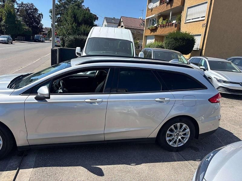 Gebraucht Ford Mondeo 150 PS (110 kW) 2021 Silber Kombi