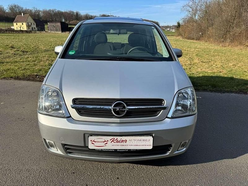 Gebraucht Opel Meriva Cosmo 101 PS (74 kW) 2004 Starsilber Van / Kleinbus