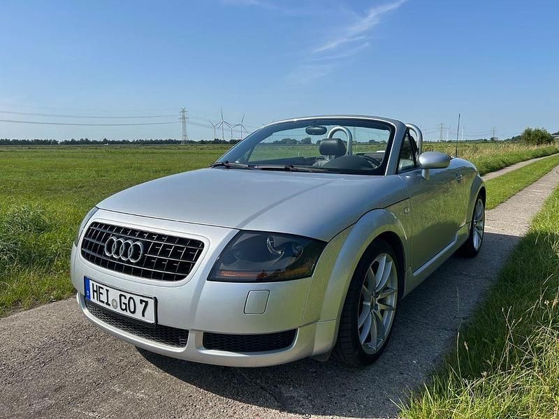 Silber Gebraucht 2006 Audi TT Roadster Sport Cabrio | 9.700 € (Fairer Preis) - Bild 1/4