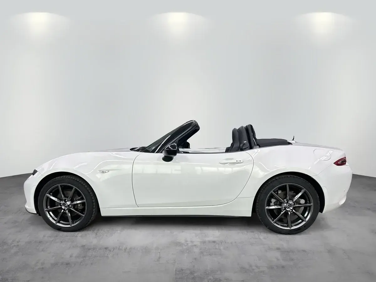 Gebraucht Mazda MX5 Sports-Line 160 PS (117 kW) 2017 Arachneweiß metallic Cabrio